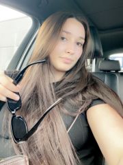 Date Dzely fra Vestfold