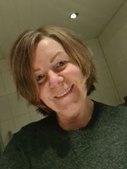 Date Charina fra Akershus