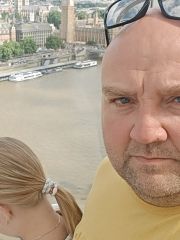 Date Babaracuss fra Buskerud