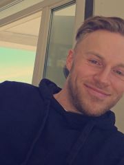 Date Olaboy fra Buskerud