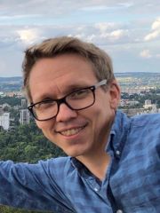 Date HansMi fra Buskerud