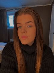 Date Jenniemari fra Møre og Romsdal